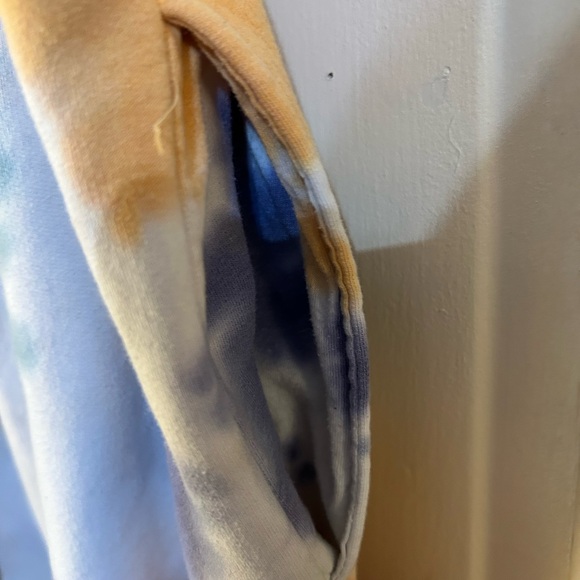 Ladies, flaming, Cheetos sweatpants size XL - Picture 9 of 9